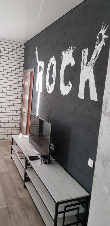 Loft Apartment On Svobody Dniprodzerzhyns'k Ngoại thất bức ảnh
