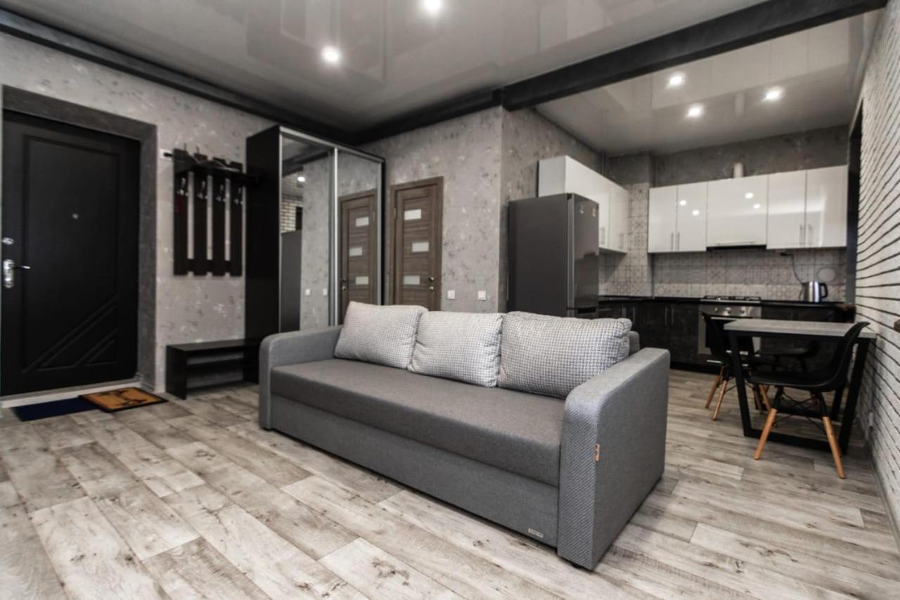 Loft Apartment On Svobody Dniprodzerzhyns'k Ngoại thất bức ảnh